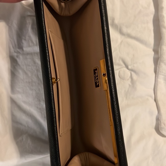 AUTHENTIC Prada Saffiano Lux Clutch - Picture 4 of 8